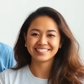 Laura R.